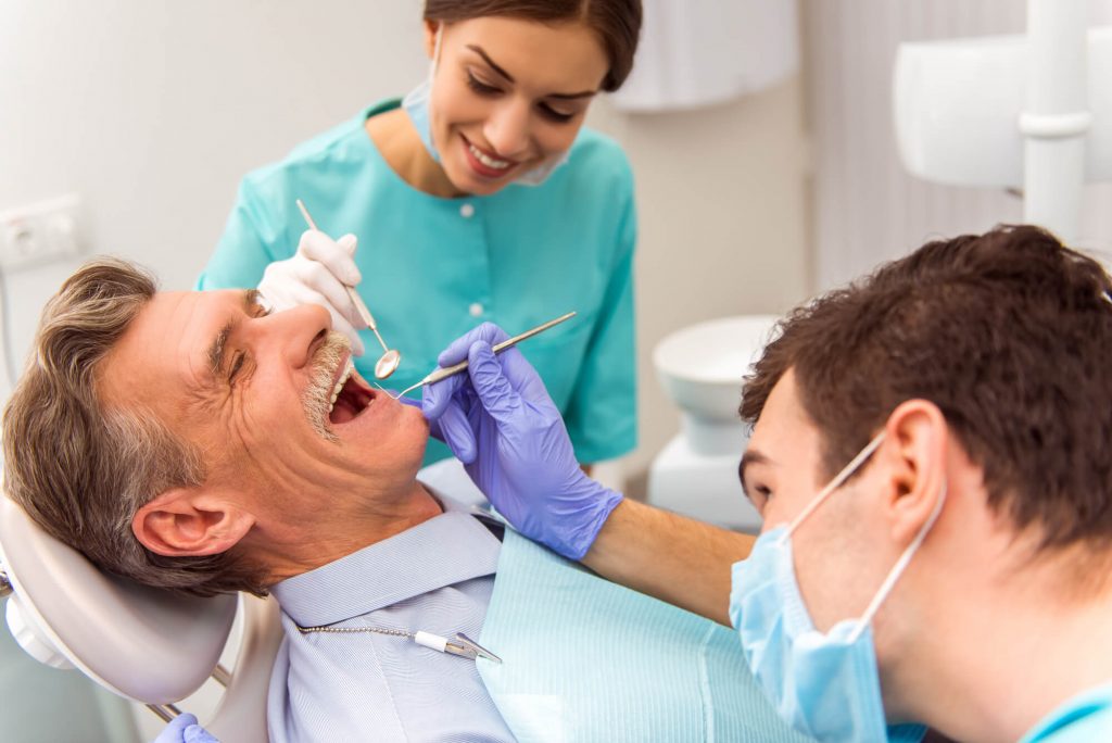 where can i get dental implants in davie?