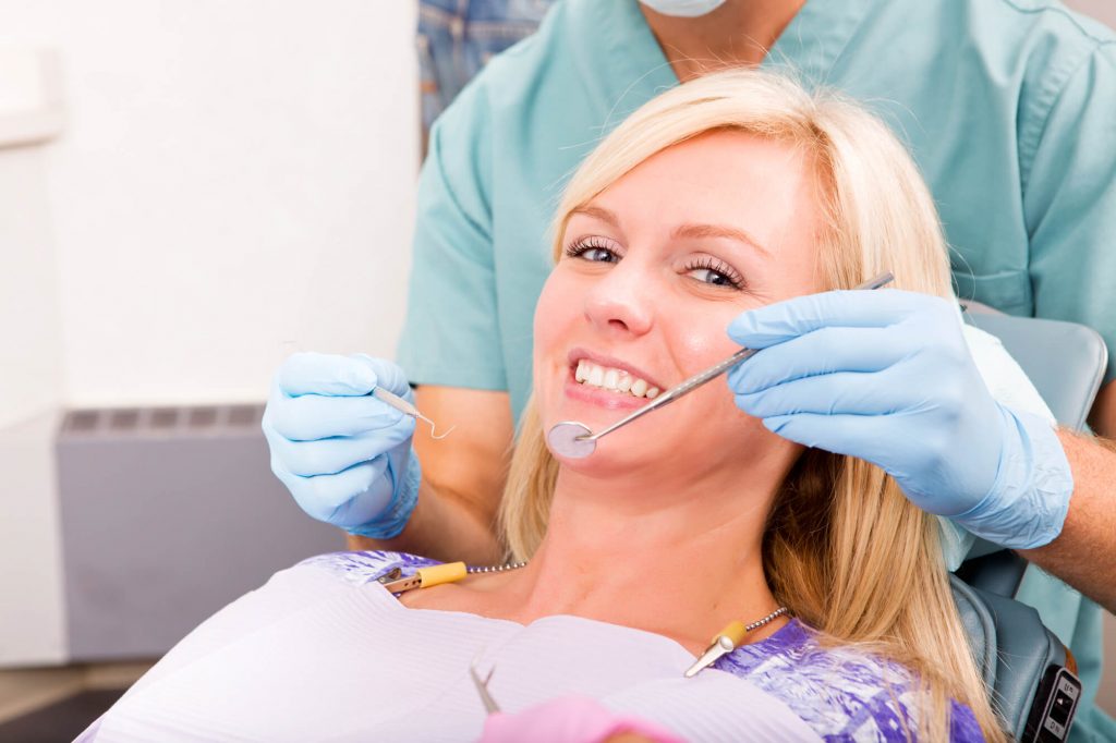 Dental implants plantation aftercare 